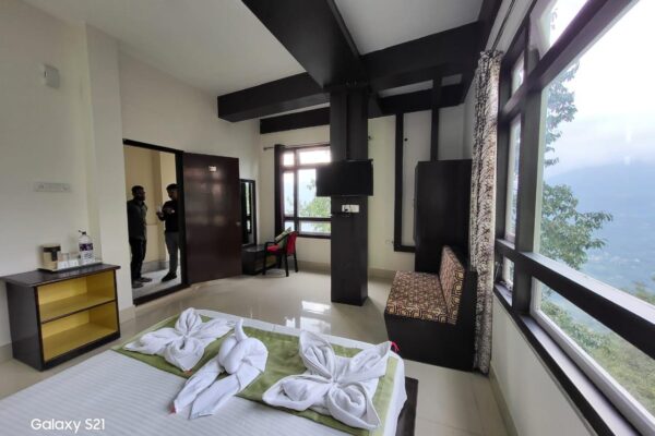 2N Gangtok 1N Lachen 1N Lachung | Gurudongmar Lake & Yumthang Valley